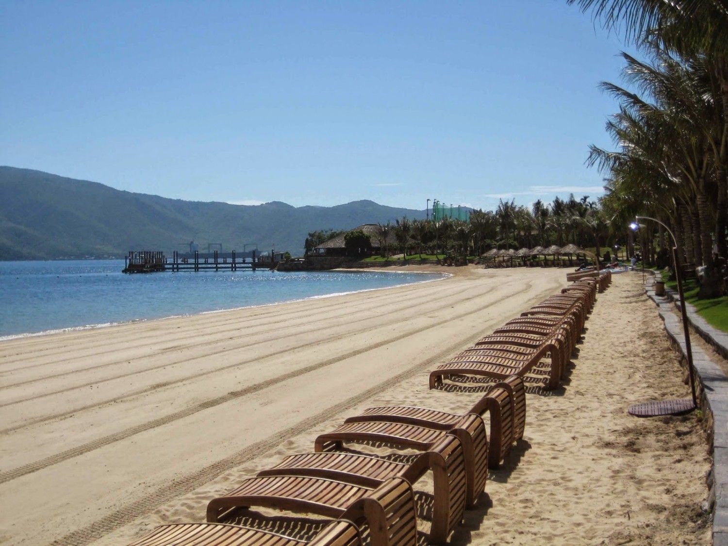 Bãi Minh Châu - Sơn Hà đảo Quan Lạn